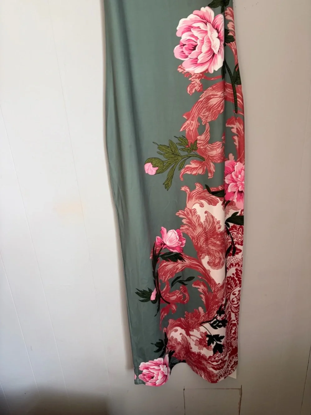 Commense Sage Green Maxi Dress with Pink Floral Detail - Picture 4 of 7